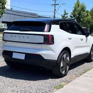 Volvo EX30 Plus full