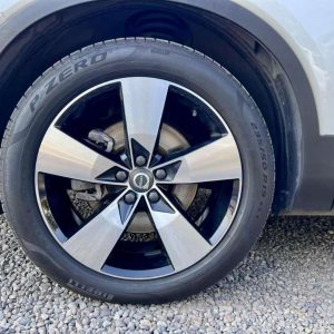 Volvo XC 40 T4 Momentum full